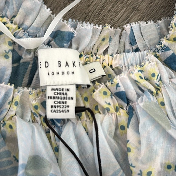 TED BAKER Trisia Floral-print off-the-shoulder woven top - Picture 3 of 8